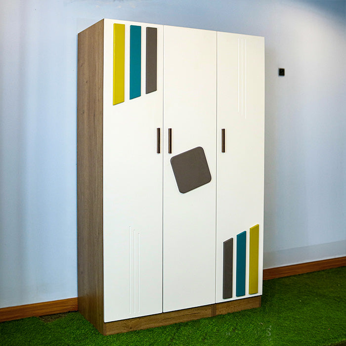 Model 3 Cupboard 3 Door