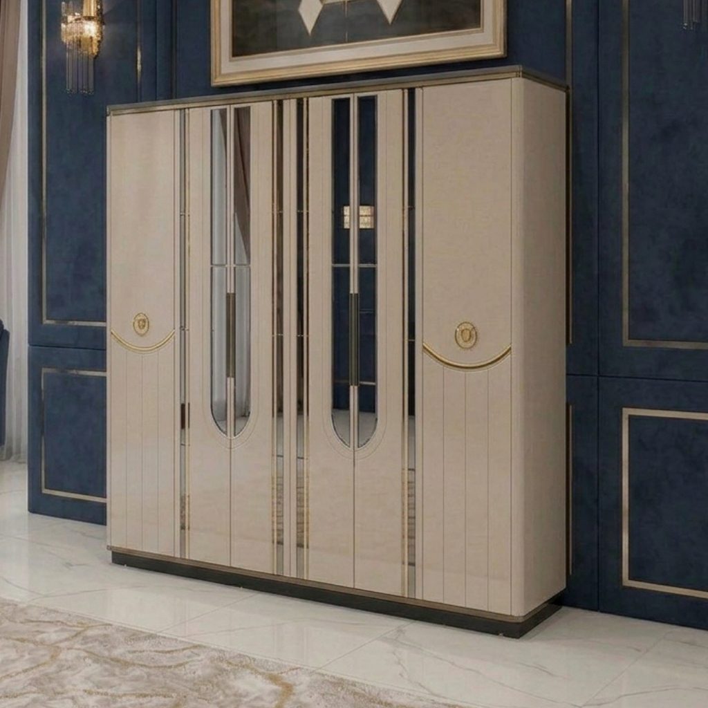Class Wardrobe